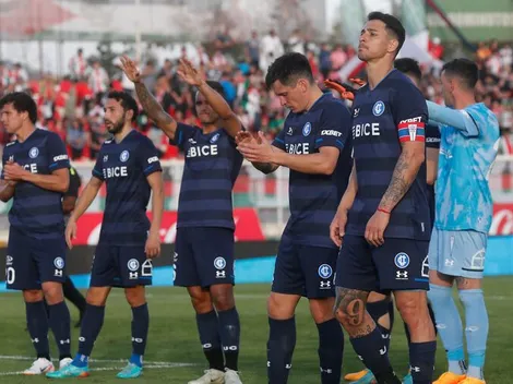 Histórico de la UC le da en el suelo a los jugadores por el momento del club