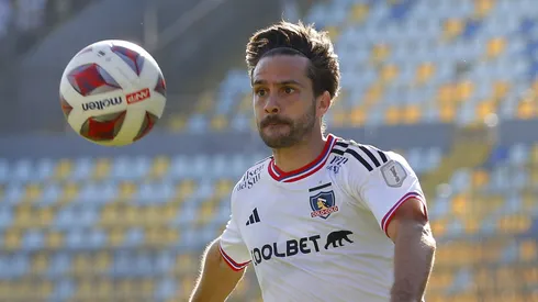 Un histórico de Colo Colo se ensaña con Agustín Bouzat y su discreto paso por el fútbol chileno