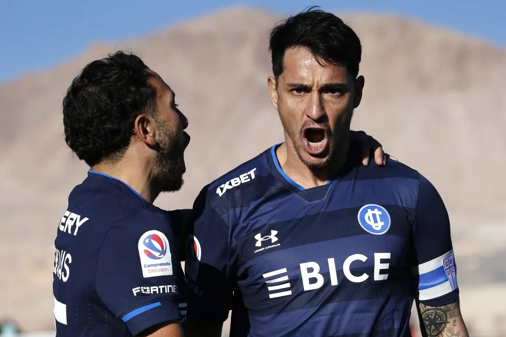 Fernando Zampedri busca sacar del abismo a todos sus compañeros de Universidad Católica (Photosport)