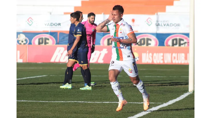 Leonardo Valencia brilla en triunfo de Cobresal ante Magallanes (Foto: Photosport)