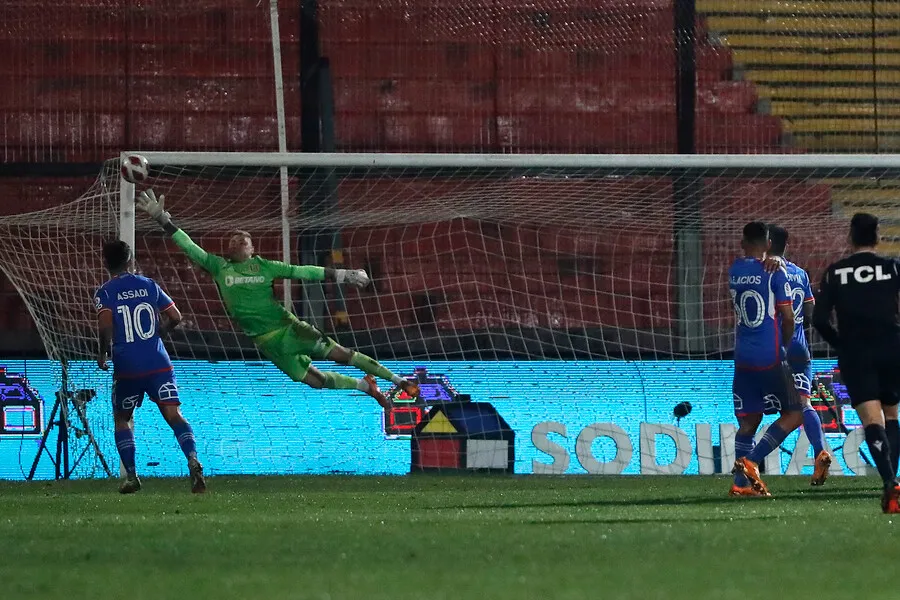 Campos viene de recibir 5 goles ante O’Higgins. | Foto: Photosport