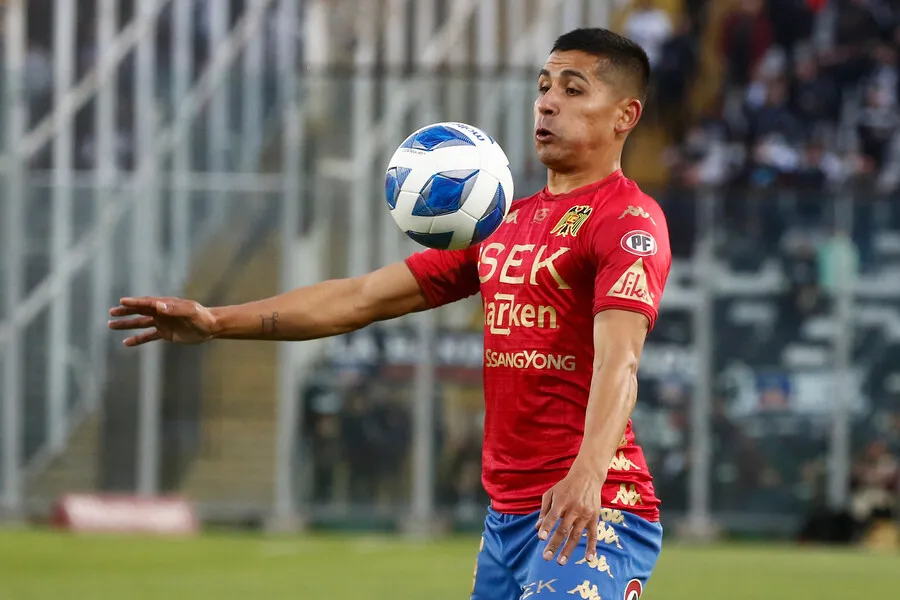 Pavez se la juega por un regreso al Cacique. | Foto: Photosport