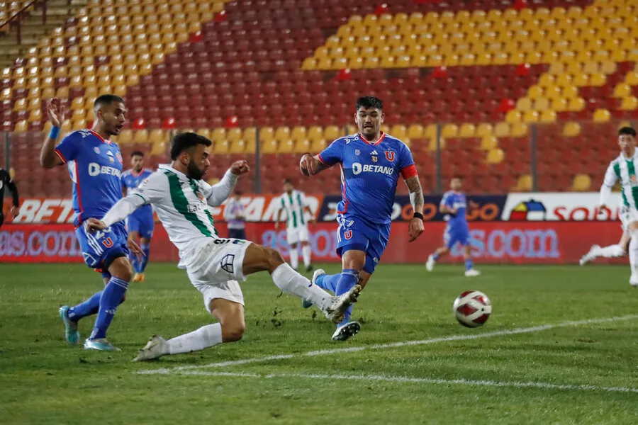 La U se cayó feo en la segunda rueda. | Foto: Photosport