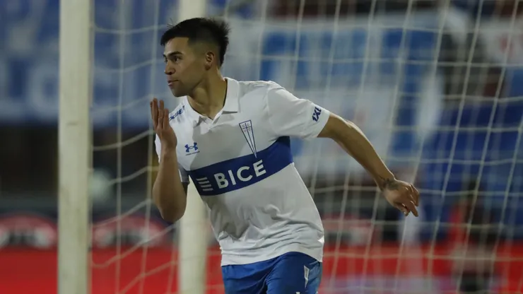 Alexander Aravena continuará en la Universidad Católica, ya que los Cruzados rechazaron a un club importante de Europa