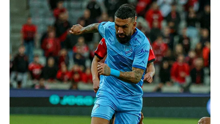 Ronnie Fernández se instala en cuartos de final de Copa Libertadores.