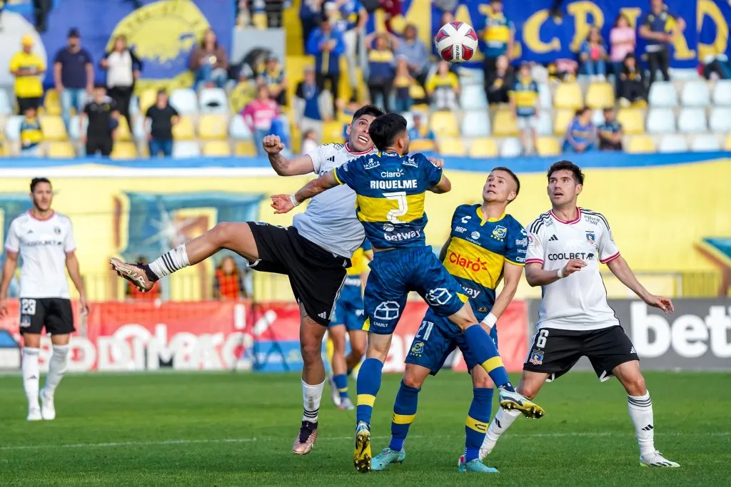 César Fuentes se ha desempeñado en diversas posiciones en la era de Gustavo Quinteros en Colo Colo (Foto: Guille Salazar)