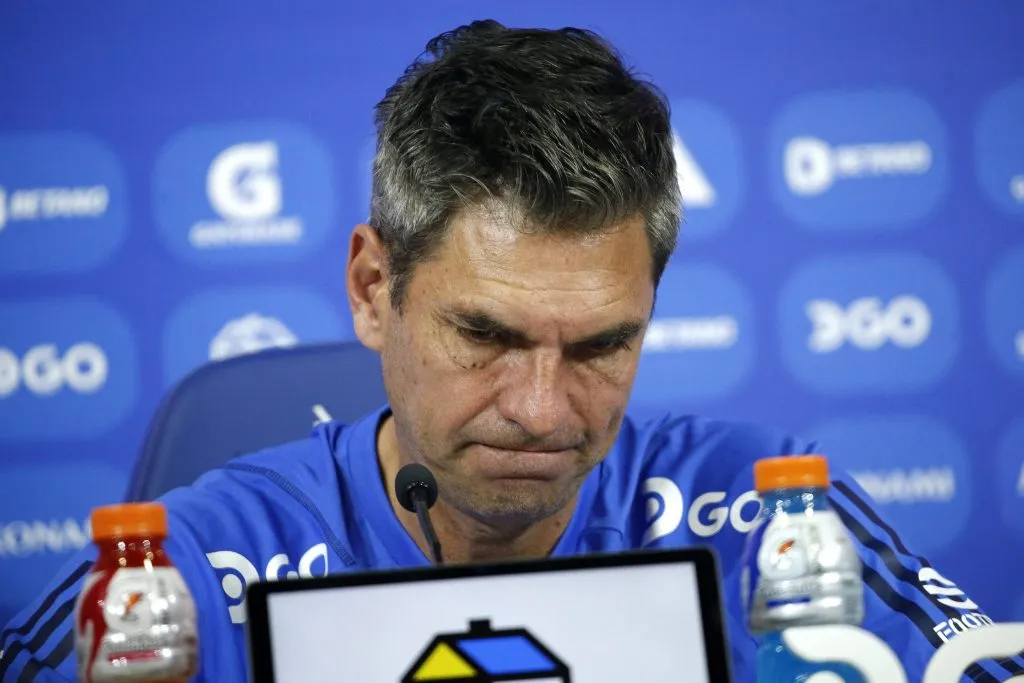 Pellegrino tendrá la difícil misión de sacar del mal momento a la U |  Javier Salvo/Photosport