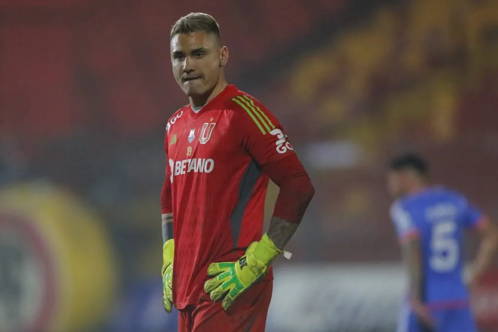 Cristóbal Campos tuvo una noche para el olvido en la U | Foto: Photosport