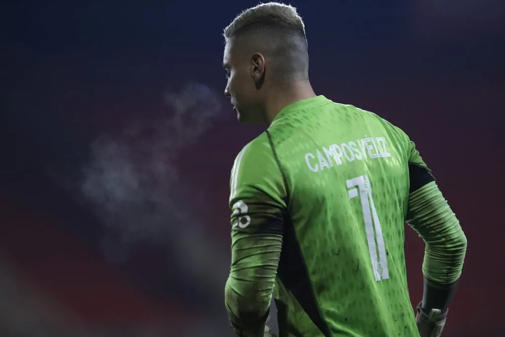 Campos fue uno de los más criticados en la goleada que sufrió la U | FOTO: Marcelo Hernandez/Photosport