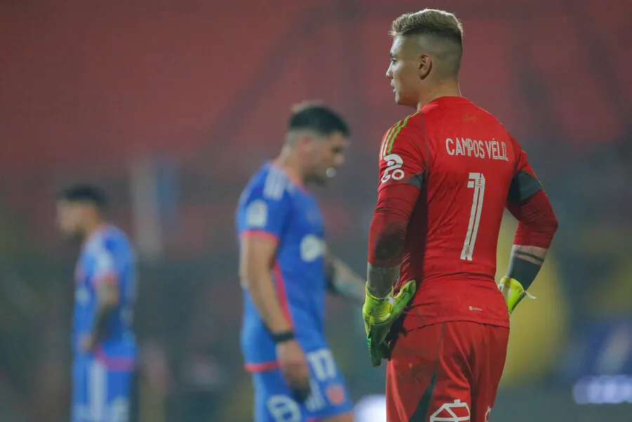 Campos tuvo una noche para el olvido con la U | Foto: Photosport