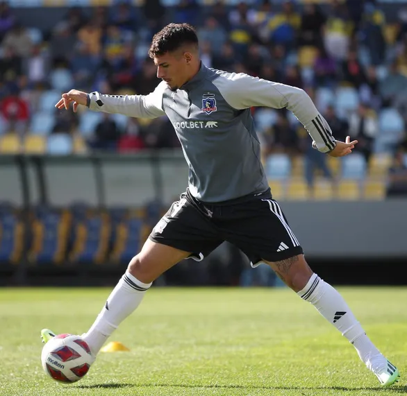 La posible lesión encendió las alarmas en el Monumental | Foto: Colo Colo