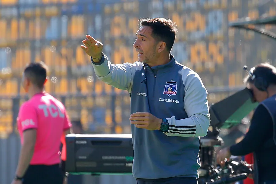 Lemma cosechó dos triunfos y un empate en su reemplazo a Gustavo Quinteros. | Foto: Photosport