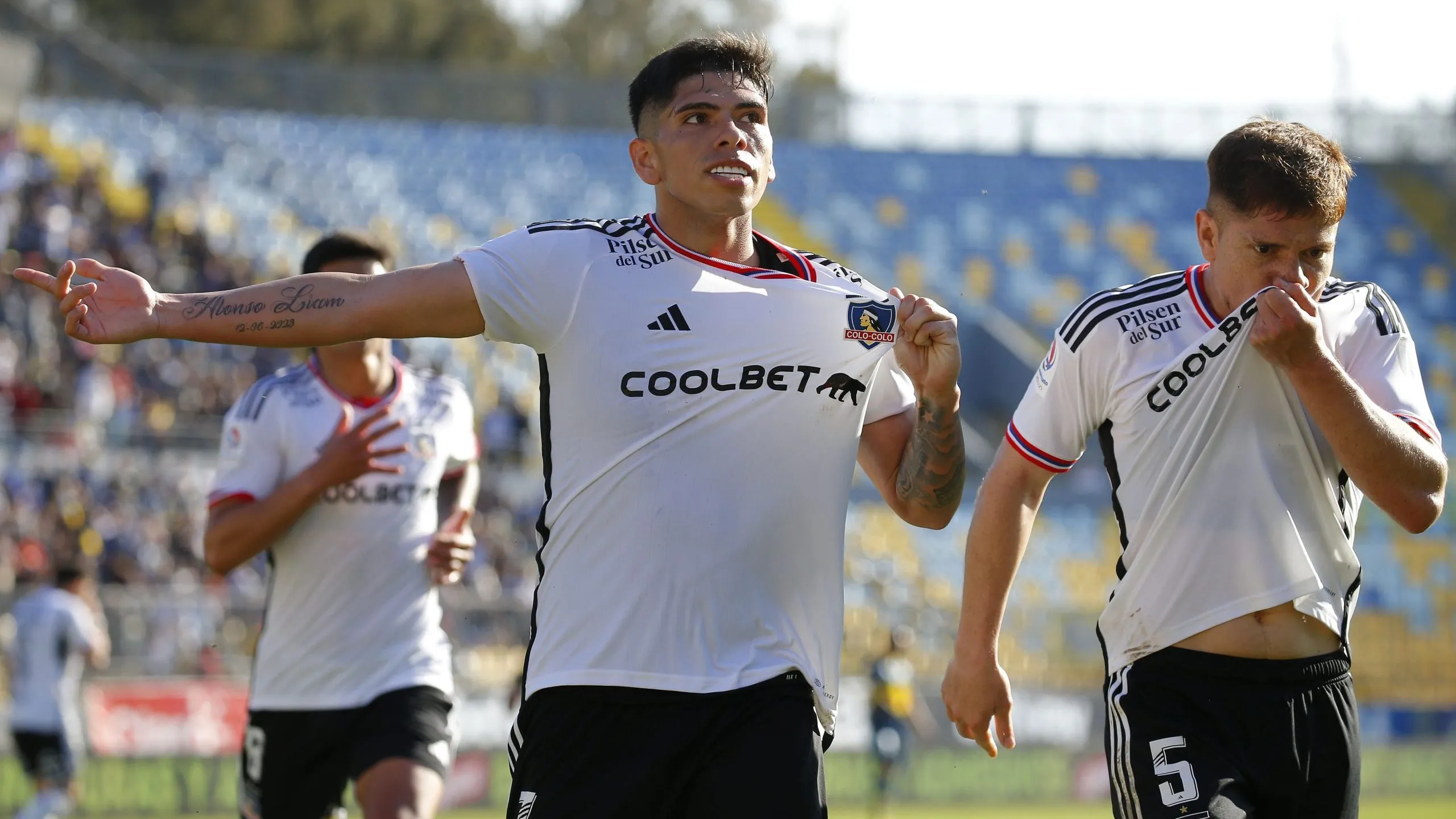 Carlos Palacios fue fundamnetal en triunfo de Colo Colo ante Everton (Foto: Photosport)