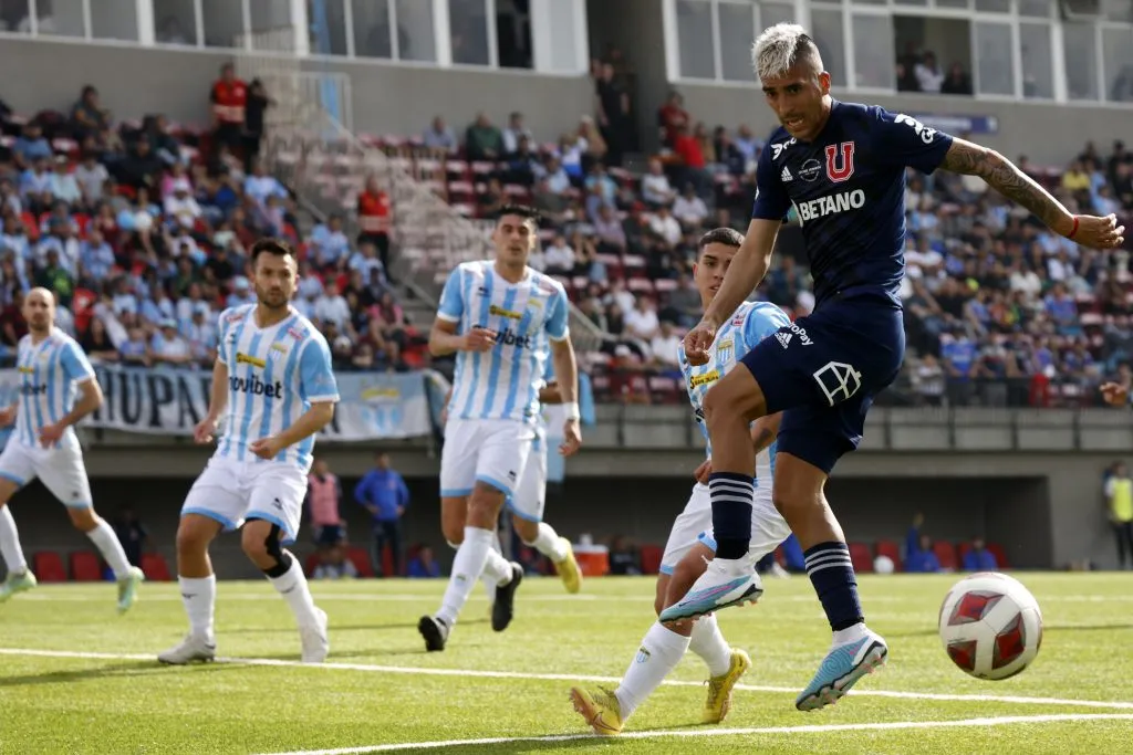 Leandro Fernández asoma como posible titular en la U ante O’Higgins (Photosport)