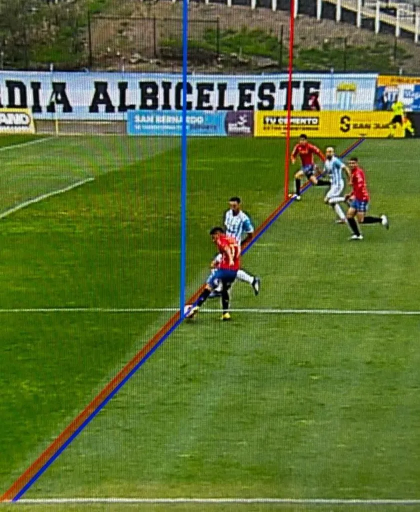 La imagen utilizada por la ANFP para explicar la controvertida jugada