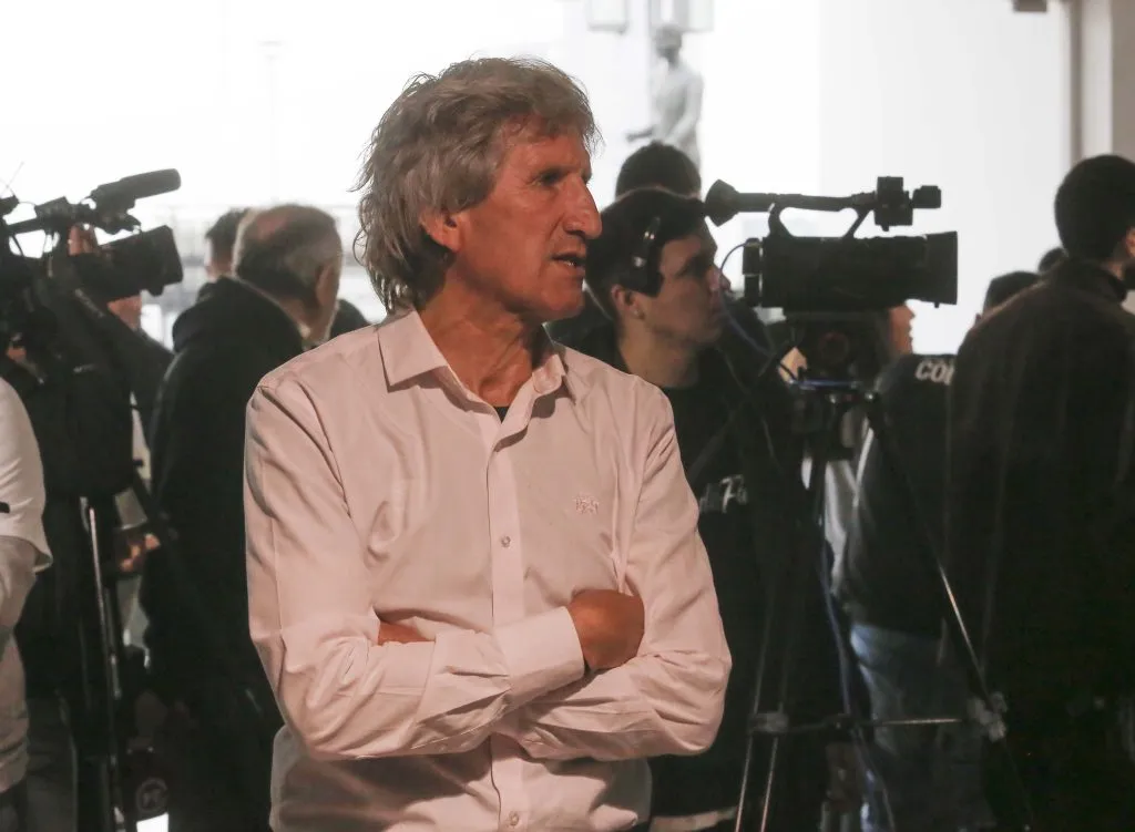 Morón y compañía están atentos a lo que sucederá con algunos jugadores albos | FOTO: Juan Eduardo Lopez/Photosport