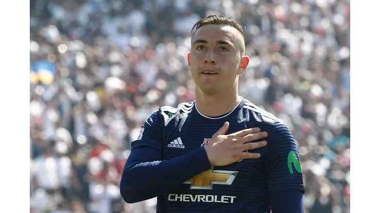 Rodrigo Echeverría es formado en Universidad de Chile. Actualmente juega en León de México.