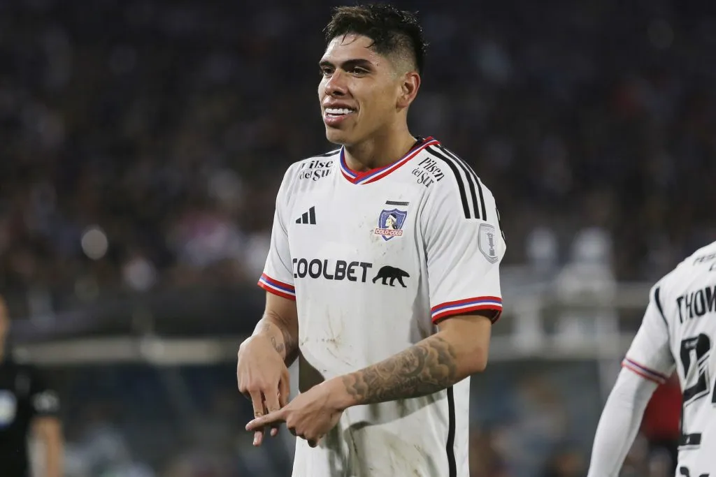 Carlos Palacios comenzó a brillar en Colo Colo  (Foto: Photosport)