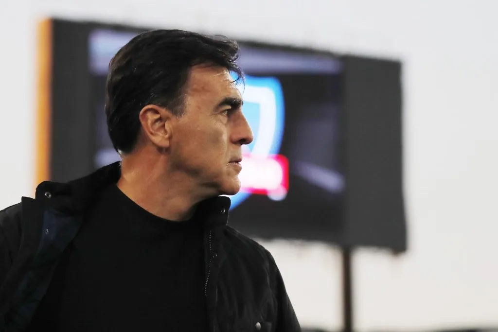 Gustavo Quinteros citó a Óscar Opazo para el duelo ante Everton.