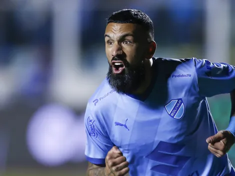 Ronnie Fernández tras su salida de la U se transforma en uno de los mejores delanteros de América