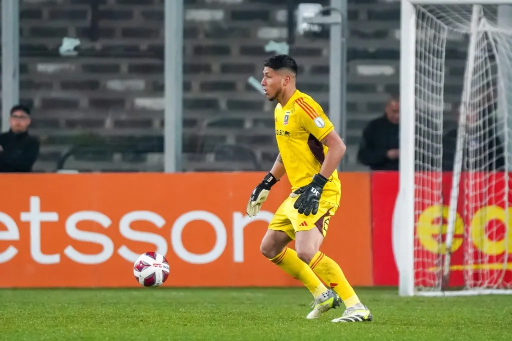 Brayan Cortés fue clave hoy en la portería de Colo Colo ante Palestino (Guille Salazar)