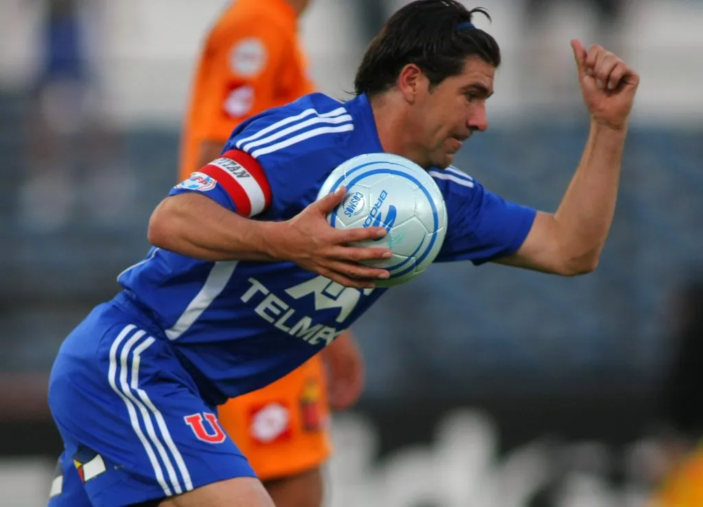 Marcelo Salas se retiró tras el triunfo de la Universidad de Chile por 3-2 ante Cobresal en una llave que perdieron por 5-3 por los cuartos de final del Torneo de Clausura 2008 (Foto: Photosport)