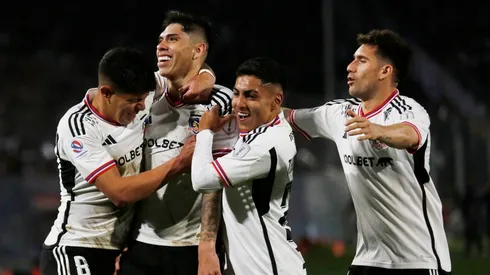 Nueva camiseta de Colo Colo generó un debate entre los hinchas albos.