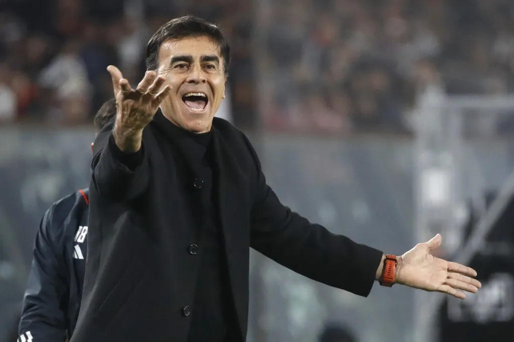 Quinteros tendrá que tomar una importante decisión ante el elenco dirigido por Vitamina Sánchez | FOTO: Jonnathan Oyarzun/Photosport