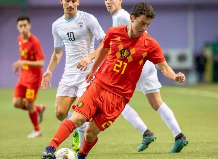 Mendoza disputó tres compromisos con la camiseta de la Sub 17 de Bélgica | Foto: Instagram