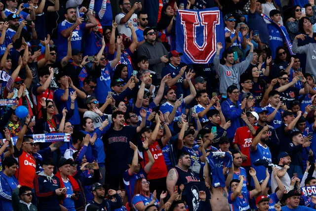 Pese a contar con la mayoría del público, la U no supo usar eso a su favor. (Photosport)