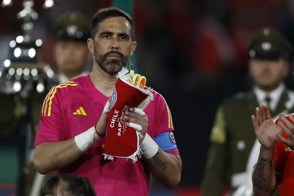 Bravo es borrado por completo de la Selección Chilena | Foto: Photosport