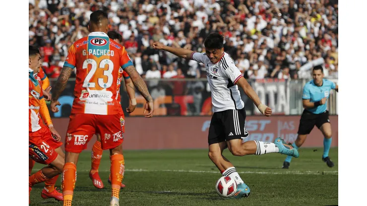 Damián Pizarro será titular en Colo Colo ante la Universidad Católica (Foto: Photosport)