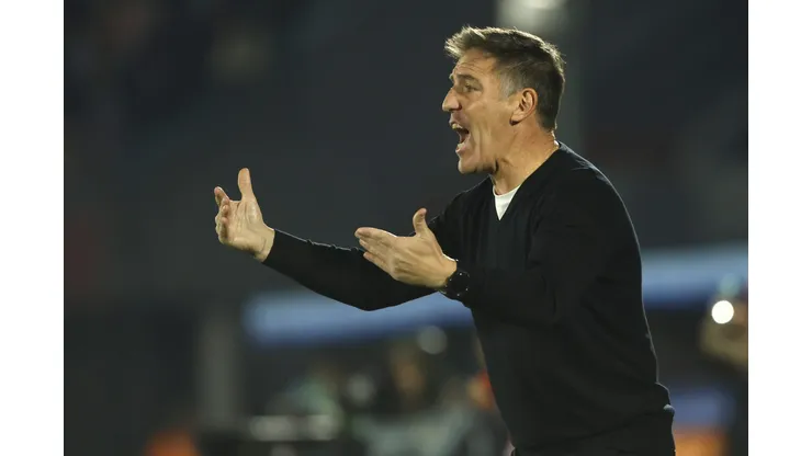 Eduardo Berizzo llama a 24 jugadores del extranjero (Foto: Photosport)