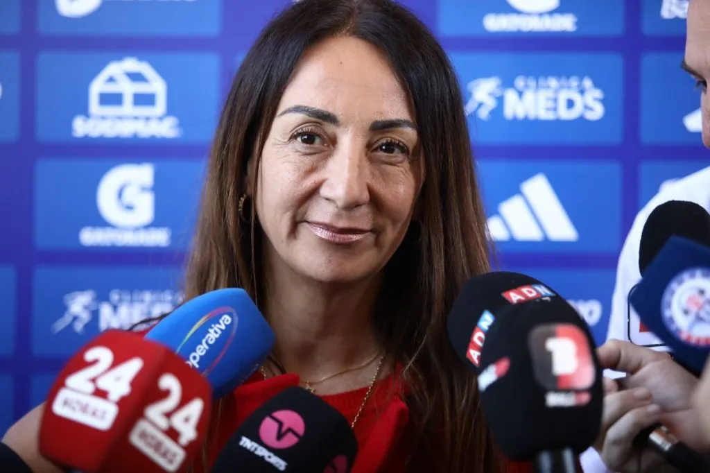 La vicepresidenta de Azul Azul conversó con los medios durante esta jornada | Foto: Cristián Vargas