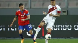 Paolo Guerrero marca dos goles y asusta a Chile