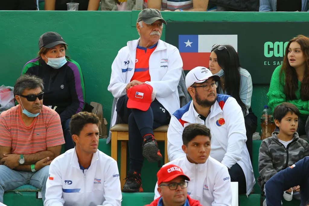 Carlos Caszely es el mejor de la historia para Fernando González. El Chino es un amante del tenis (Photosport)