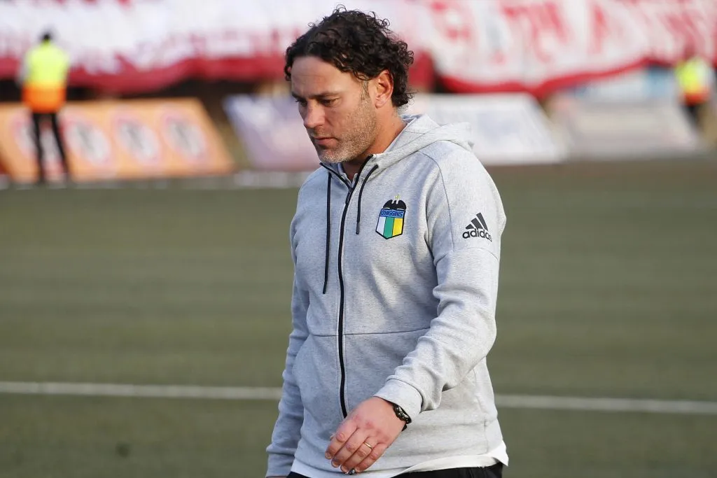 Tras la eliminación de Copa Chile, Milito no continuó en el Capo de Provincia | FOTO: Sebastian Cisternas/Photosport
