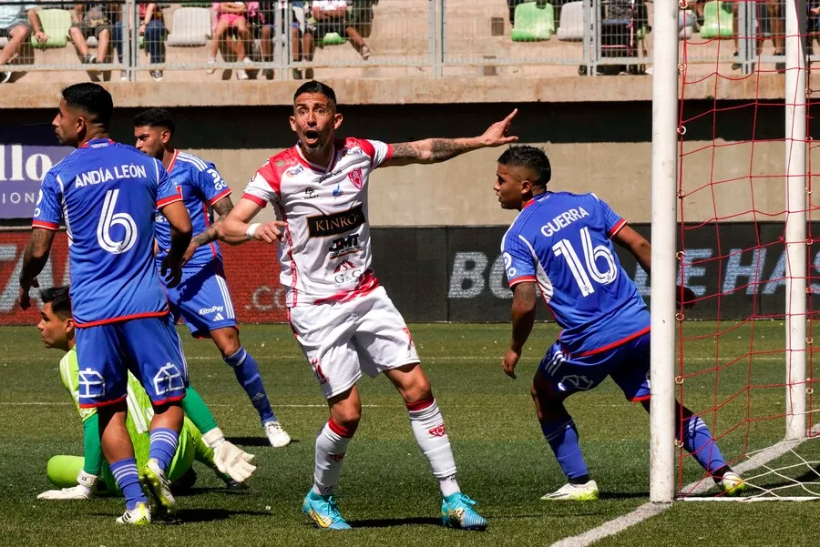 La U no encuentra el rumbo en el torneo. | Foto: Photosport