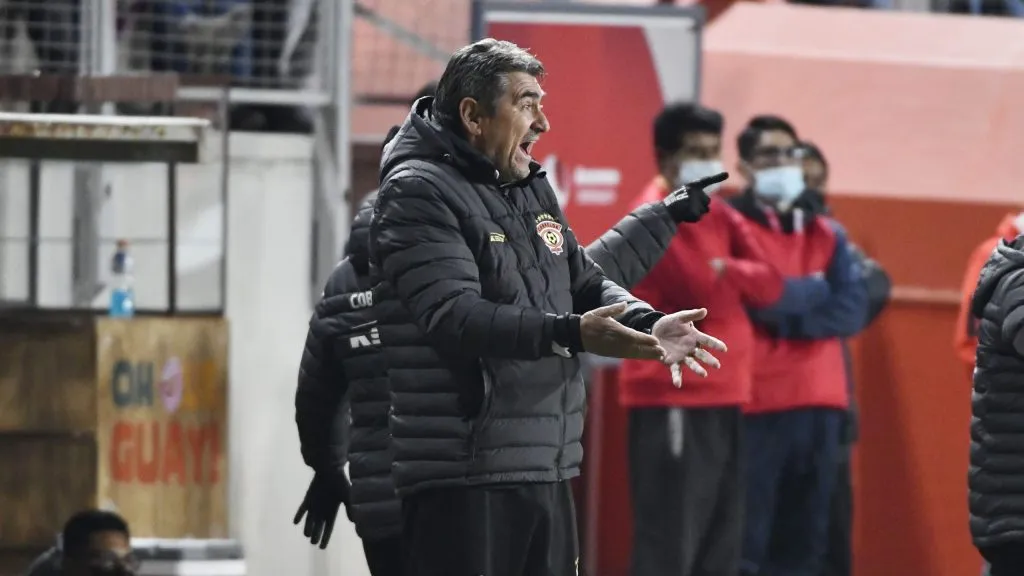 Emiliano Astorga seguirá al frente de Cobreloa (Photosport)