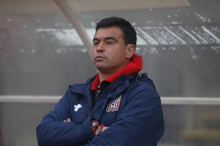 Clavito Godoy repasó al Coto Ribera. | Foto: Photosport