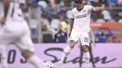 Mauricio Isla entrena diferenciado en Independiente (Foto: Independiente)