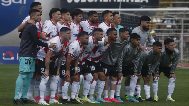Ídolo de Arturo Vidal es elegido como el nuevo DT de Curicó Unido