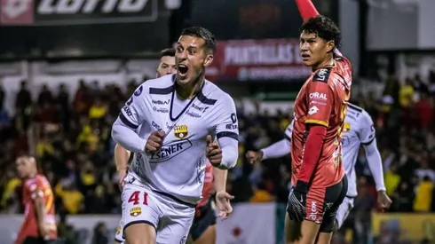 Video: El alocado festejo de ex DT de la U