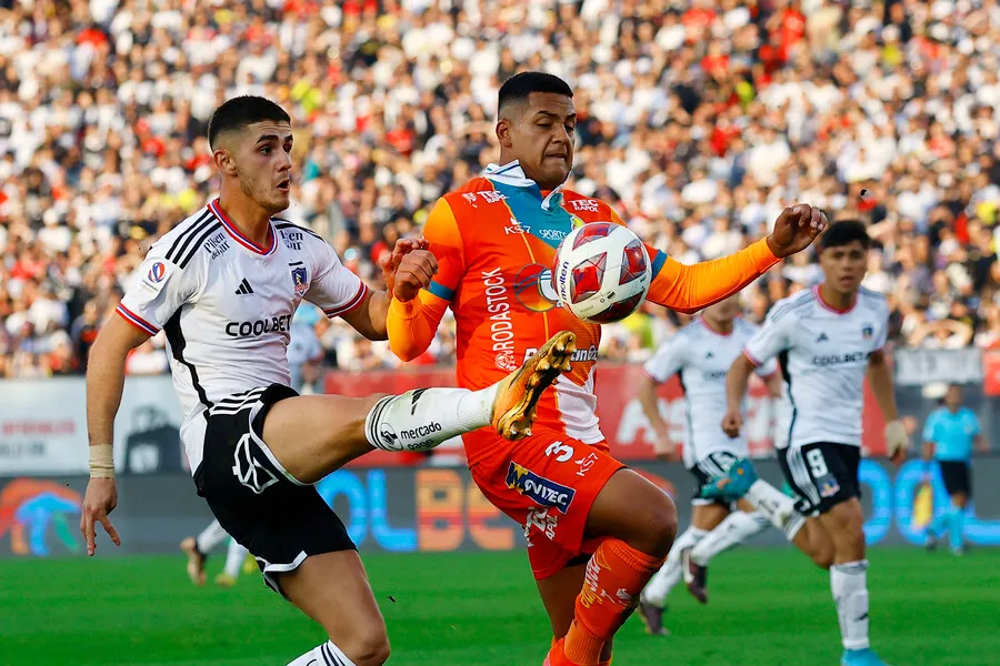 Bruno Gutiérrez jugó un correcto partido ante Cobresal. | Foto: Photosport
