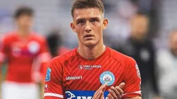 Oliver Sonne apura sus trámites de nacionalización para enfrentar a Chile en octubre.