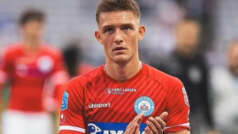 Oliver Sonne apura sus trámites de nacionalización para enfrentar a Chile en octubre.