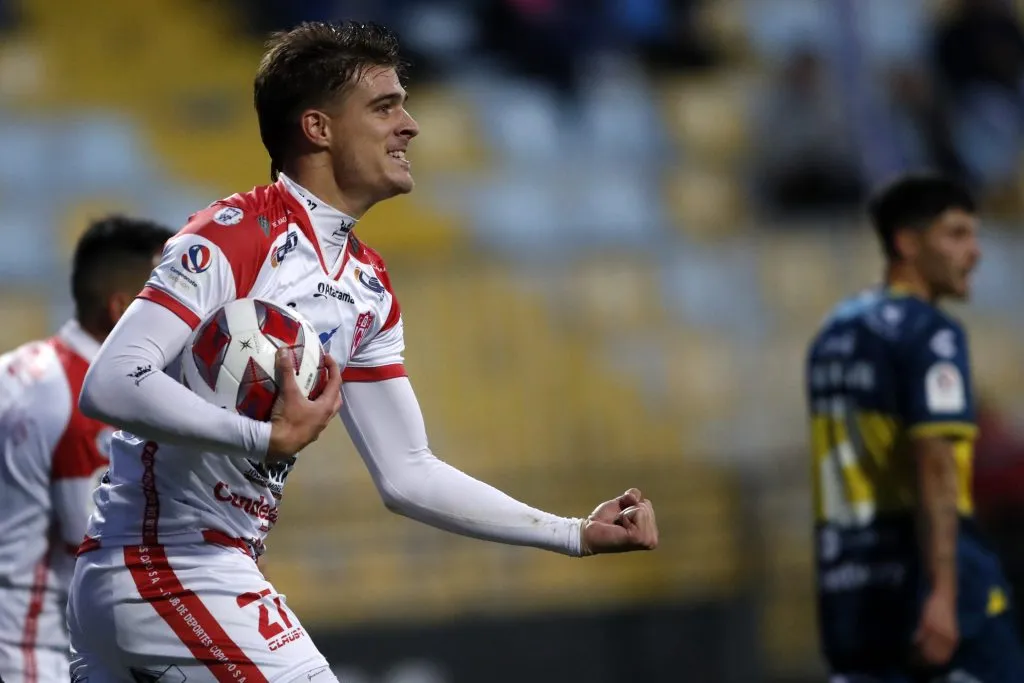 Manuel López se juega la vida en la definición por seguir en Primera División (Photosport)