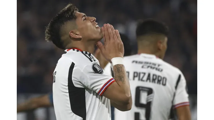 Carlos Palacios no pudo jugar el partido más reciente en Colo Colo a raíz de una lesión