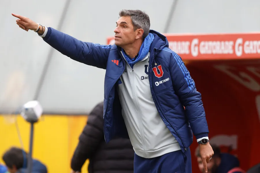 El trabajo de Pellegrino ha sido cuestionado en este segundo semestre en la U | Foto: Photosport