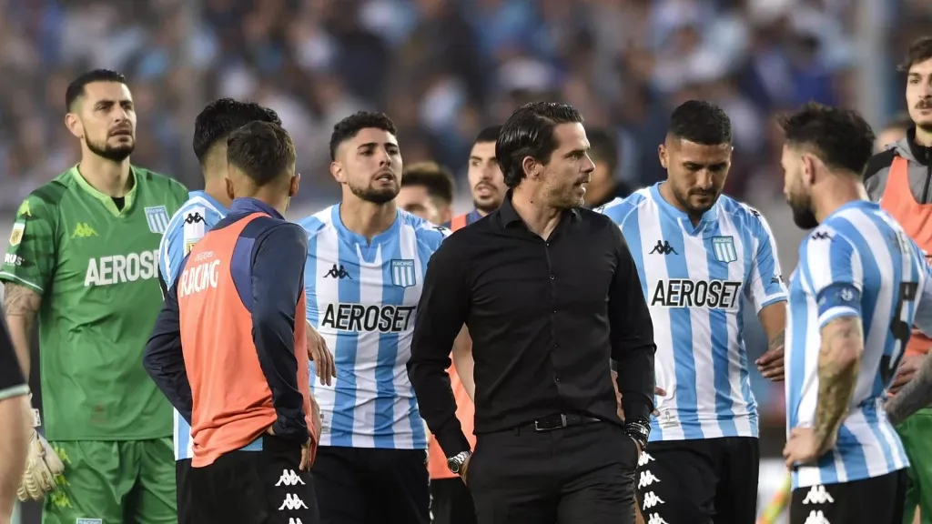 Fernando Gago deja afuera de Racing a Vecchio por su estado físico